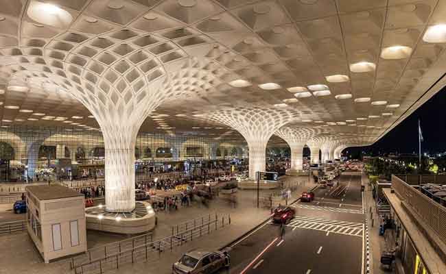 Rs 13.56 crore smuggled gold seized at Mumbai airport; 11 passengers arrested
