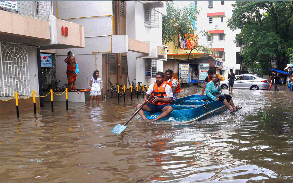 Heavy rains pound Mumbai; normal life, rail traffic hit hard