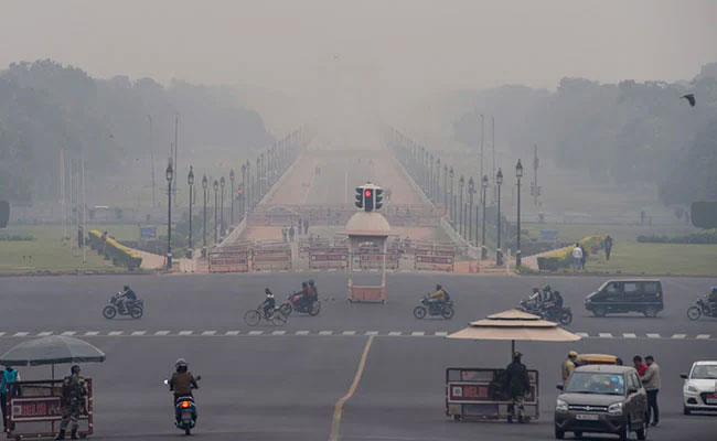 Delhi's air turns 'very poor' again