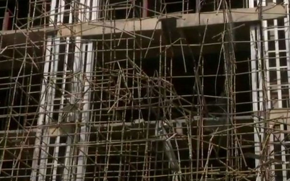 1 killed, 6 injured as shuttering of under-construction building collapses in Noida