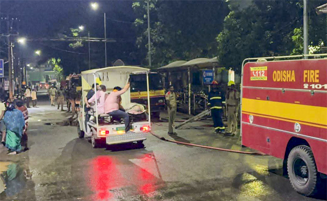 Fire at Cuttack Hospital ICU: 10 patients killed, 11 staff injured; Odisha CM announces probe
