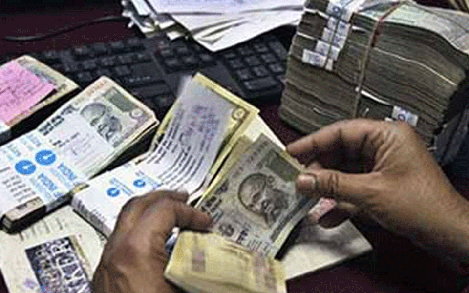 Old currency worth Rs 1 cr seized, 10 held