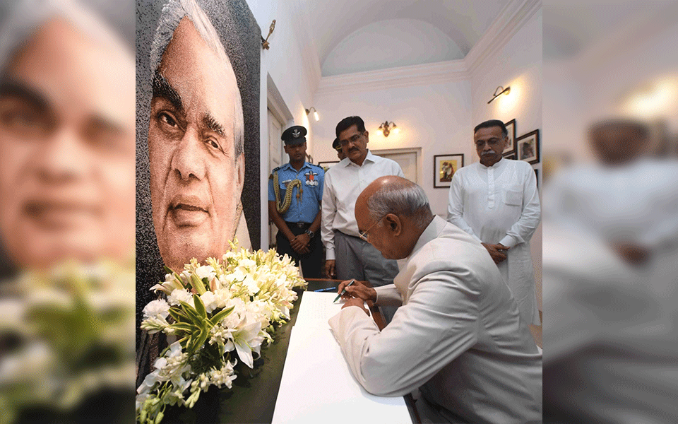 President writes to Vajpayee's daughter