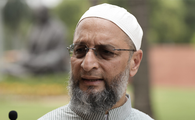 Owaisi questions RSS role in India's freedom struggle
