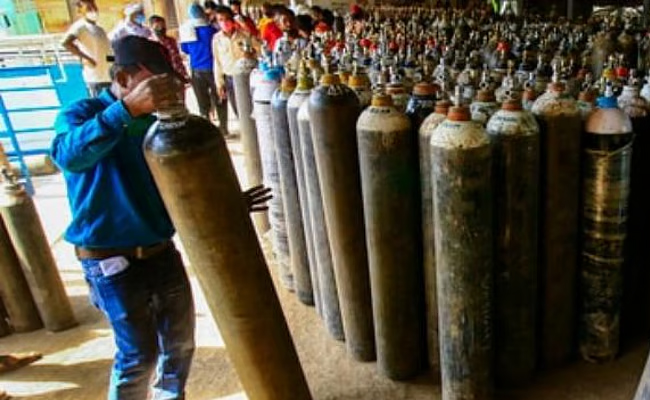 Oxygen tank flow meter cap bursts, injures female attendant at Trivandrum medical college