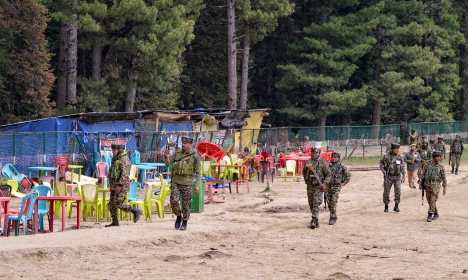 AIMPLB condemns Pahalgam attack, halts Waqf Act protests for three days