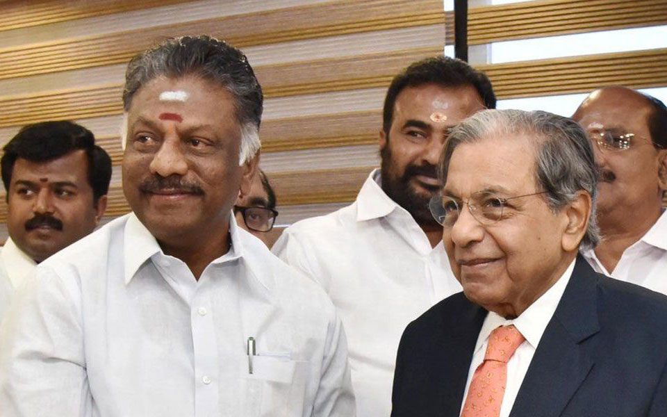 Panneerselvam meets 15th Finance Commission Chairman