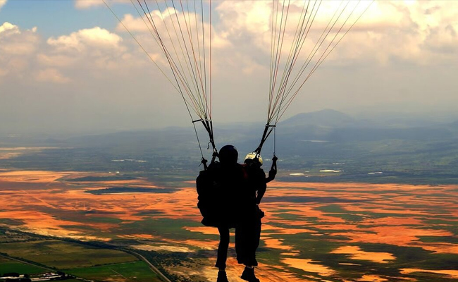 Himachal: Pilot killed in paragliding accident at Bir Billing