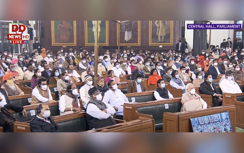 Before president's address to Parl, DMK, Cong MPs protest over Tamil Nadu Guv 'delaying' NEET bill