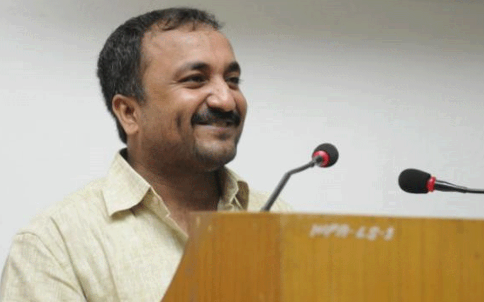 Patna's Super 30 mentor Anand Kumar accused of deceit to gain popularity