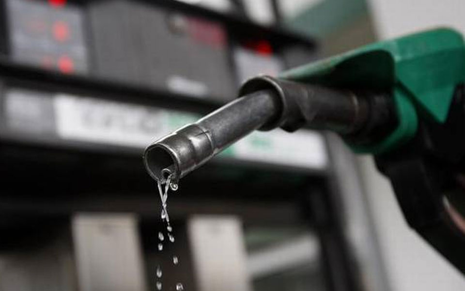 Petrol price again over Rs 84 per litre in Mumbai