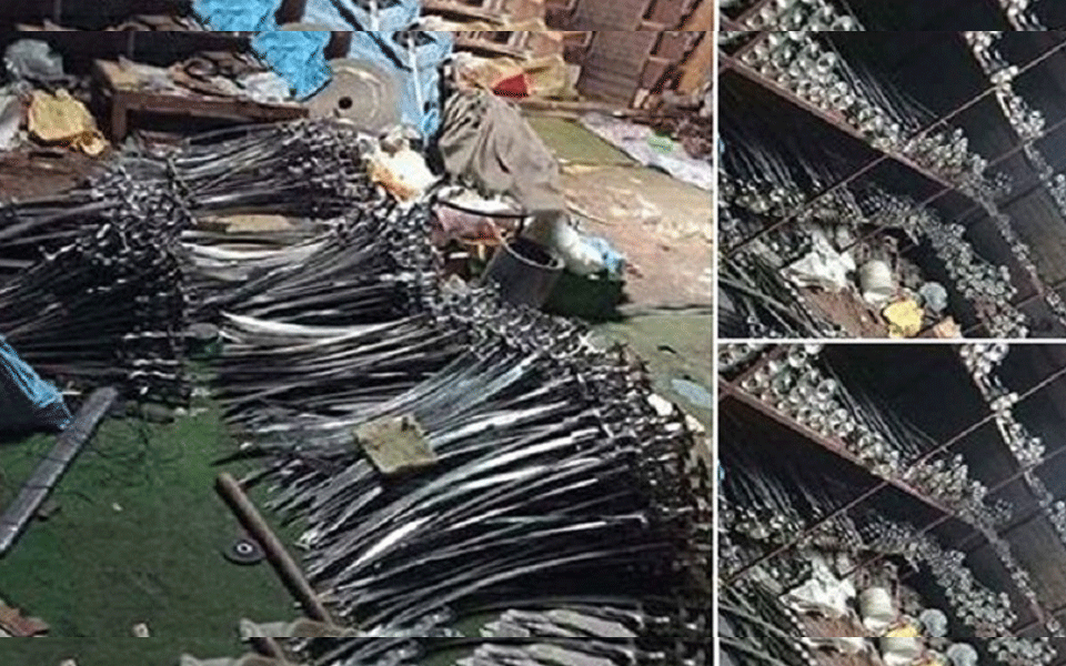 Photos of Sikh Kirpan Factory Falsely Circulated On Social Media as PFI Stock of Swords