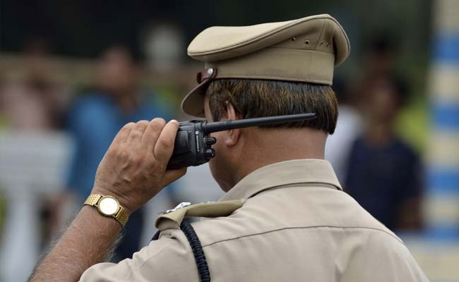 FIR against four suspended Mumbai cops who were caught ‘planting drugs on suspect’