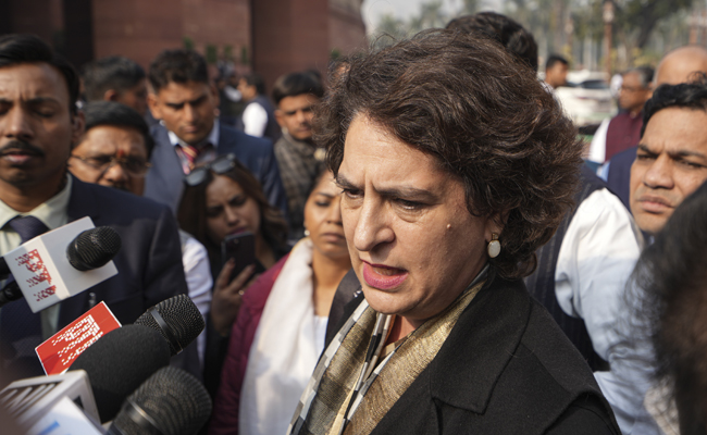 Photo of Pakistan surrendering before India removed from Army HQ: Priyanka Gandhi in LS