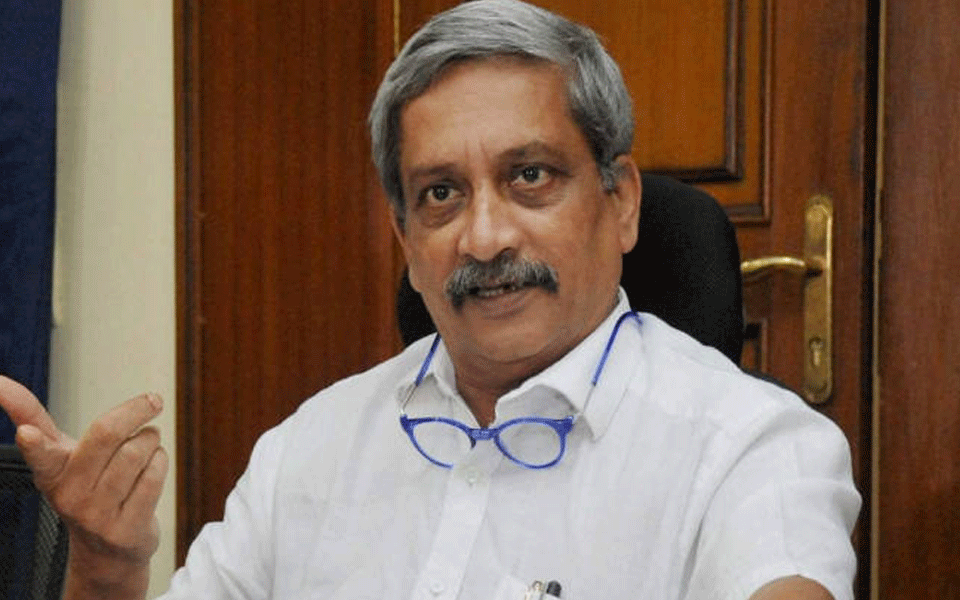 BJP leaders, alliance ministers meet Parrikar, say no leadership change