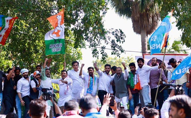 IYC launches 'Satyagrah', seeks release of arrested members