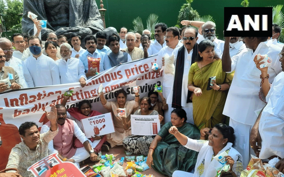 Opposition parties protest against GST hike, raise slogans against govt in Parliament premises