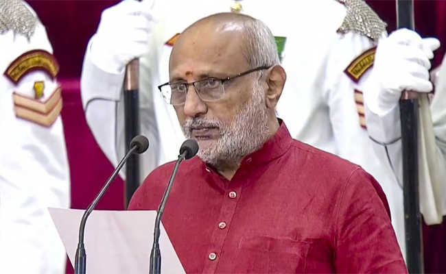 Vice President Radhakrishan condoles loss of lives in Odisha hospital fire