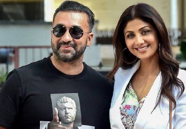 Lookout circular issued against actor Shilpa Shetty, husband Raj Kundra in Rs 60 crore cheating case