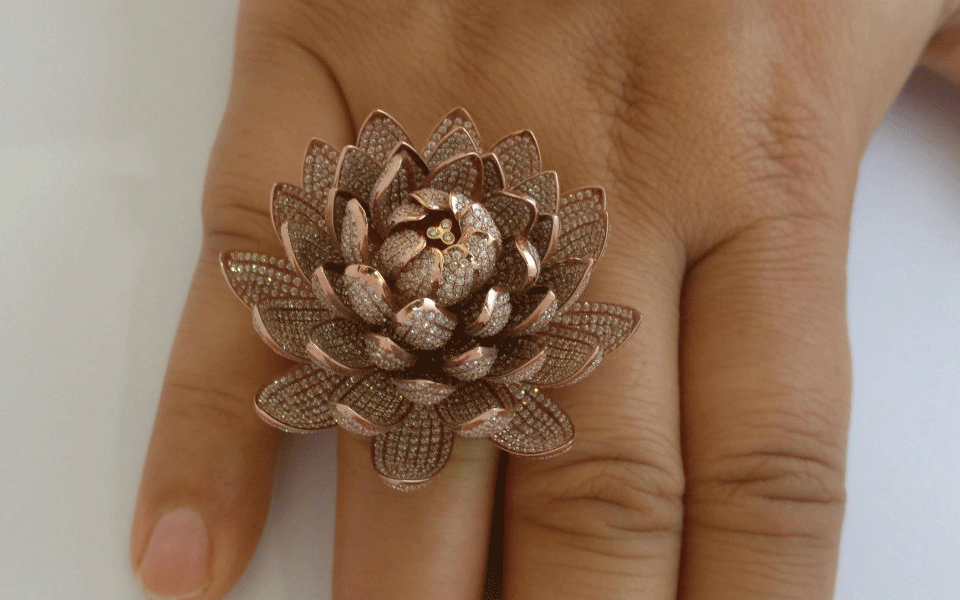 Indian jewellers set dazzling record with ring containing 6,690 diamonds