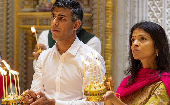 British PM Sunak, wife spent 45 minutes at Akshardham temple, enquired about its history