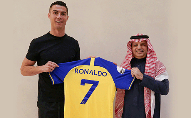 Cristiano Ronaldo joins Saudi Arabian club Al Nassr
