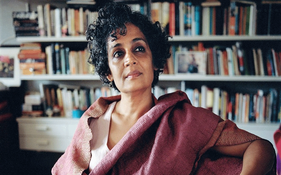 Arundhati Roy to speak on 'Waqt ki Aahat'