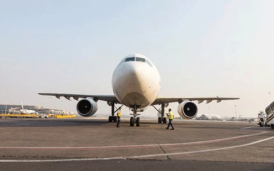 230 flights cancelled due to closure of Mumbai airport runways