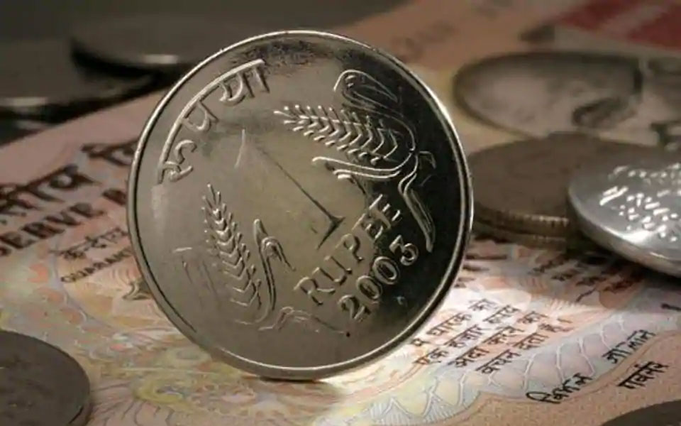 Rupee hits fresh record low of 70.81