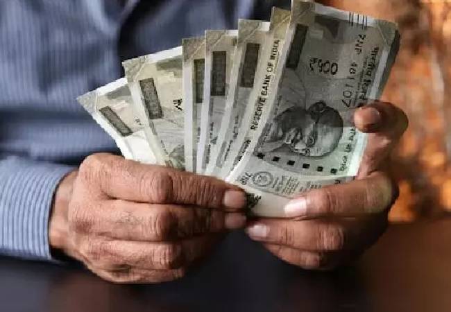 Rupee recovers 13 paise from all-time low to close at 88.02 against US dollar