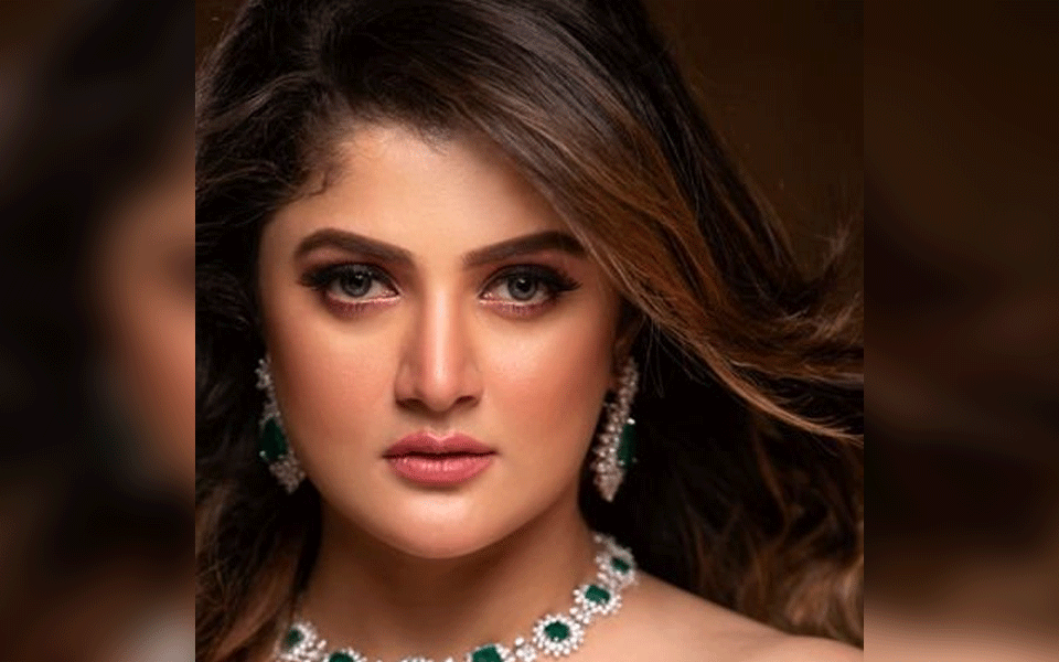 Bengali actor Srabanti Chatterjee quits BJP