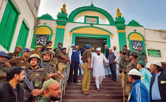 'The Hindu' on Sambhal Mosque violence: A call for judicial restraint, harmony