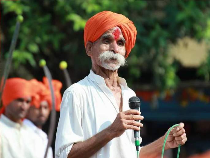 Right-wing activist Bhide refuses to talk to female journalist as she wasn't wearing 'bindi'