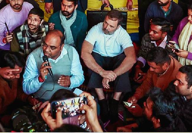 Rahul visits BPSC protest site in Patna, assures full support to students