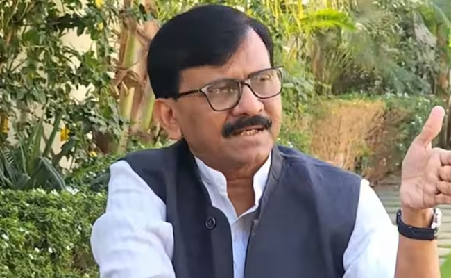 Why Shiv Sena corporators shifted to hotel; who's afraid of whom? asks Raut