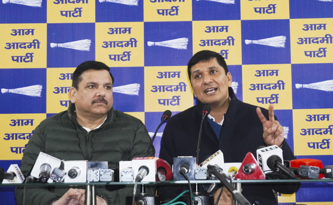 'Sheesh Mahal' row: AAP's Saurabh Bharadwaj, Sanjay Singh stopped from entering Delhi CM bungalow