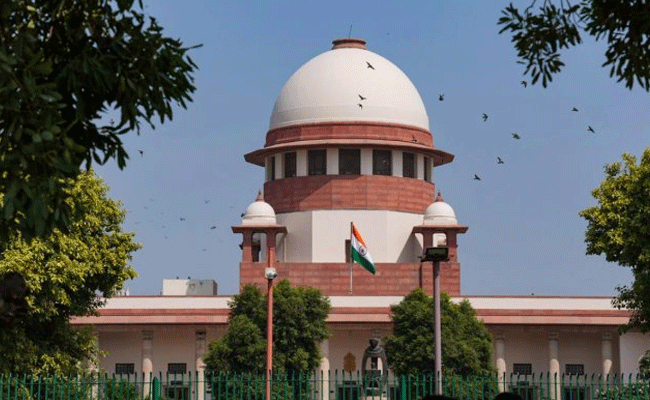 SC asks Centre to ensure salaries paid to doctors on time, quarantine period not treated as leave