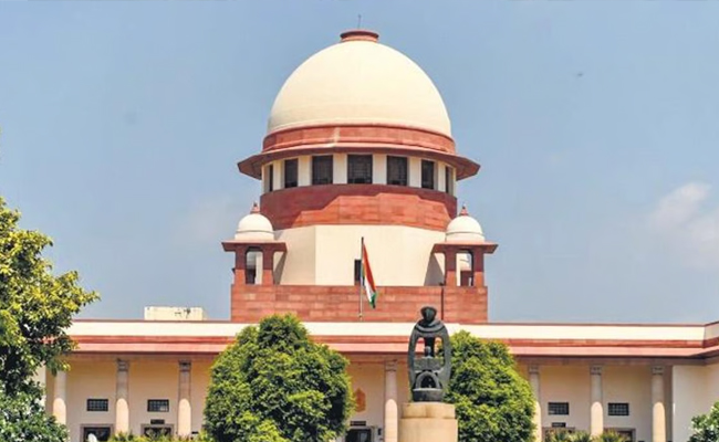 SC directs high courts to frame rules on court managers