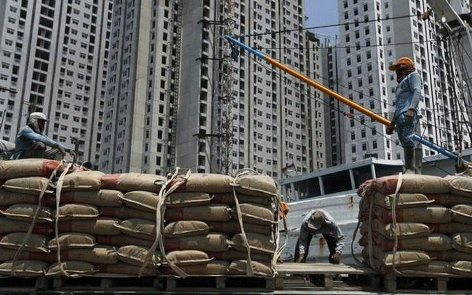 Eight core sectors growth slows to 2.1% in July