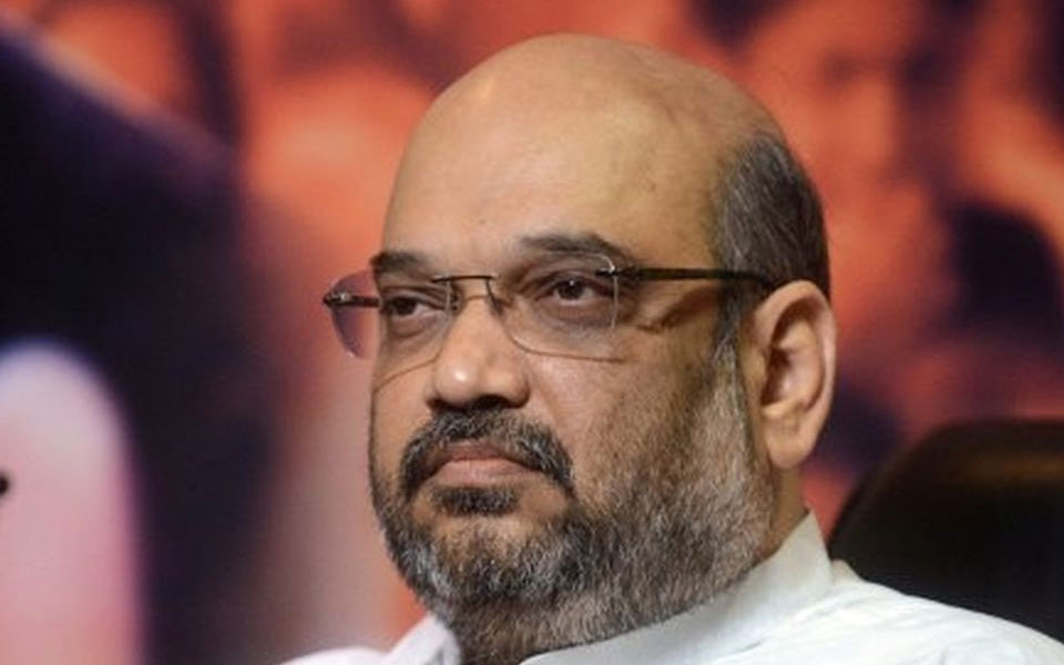 Amit Shah faces black-flag protest in Kolkata