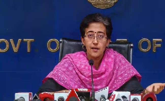 There are apprehensions that Kejriwal will be arrested by ED on Nov 2: Atishi