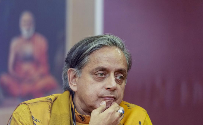 What happens to terms Keralite, Keralan: Tharoor's witty take on Keralam replacing Kerala