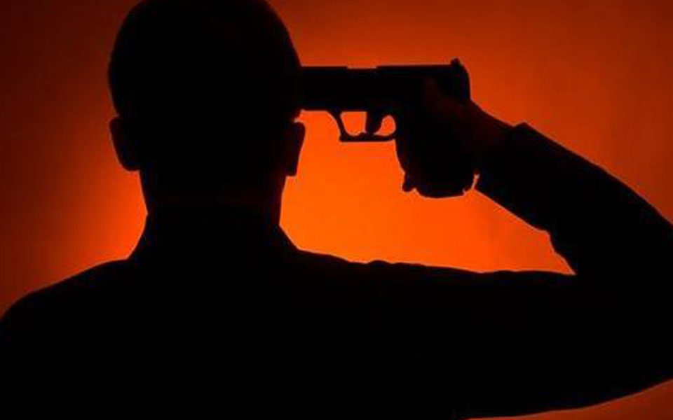 BJP youth wing leader shot himself due to love problems