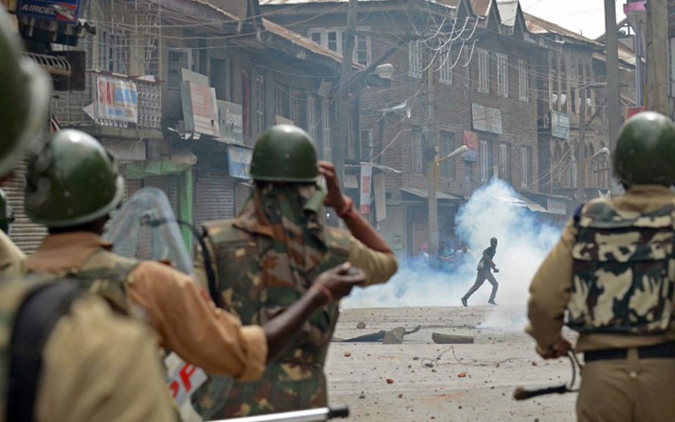 Young protester shot dead in Kashmir Valley