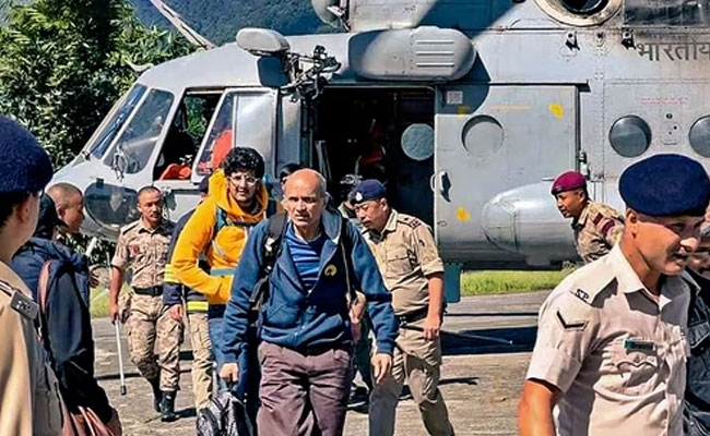 Nearly 400 tourists rescued from North Sikkim by Army, IAF on helicopters