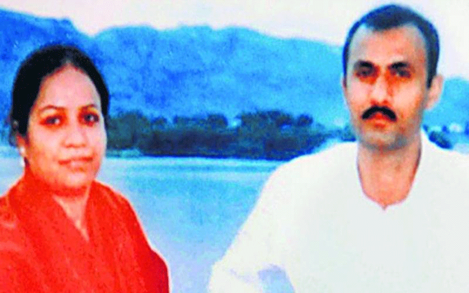 Sohrabuddin-Kauserbi-Prajapati fake encounter: accused are free, trial is on investigator