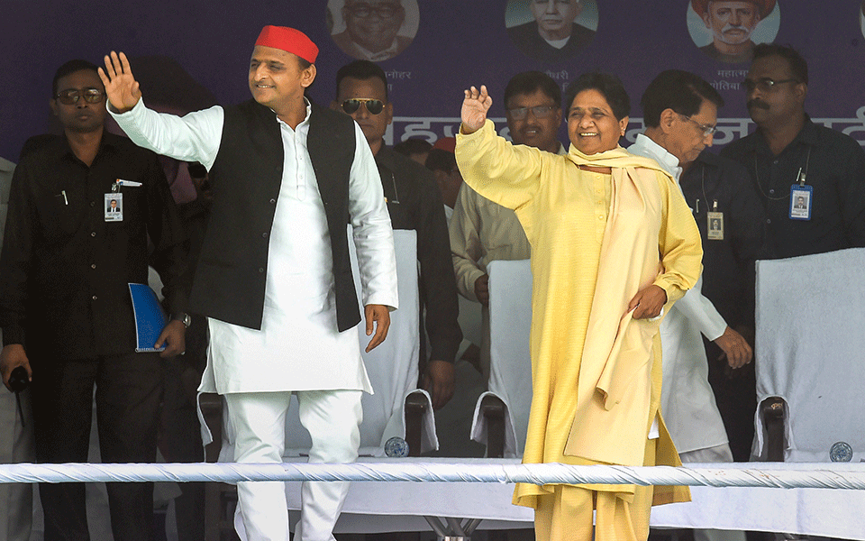 Mayawati meets Akhilesh Yadav, discuss exit polls projections