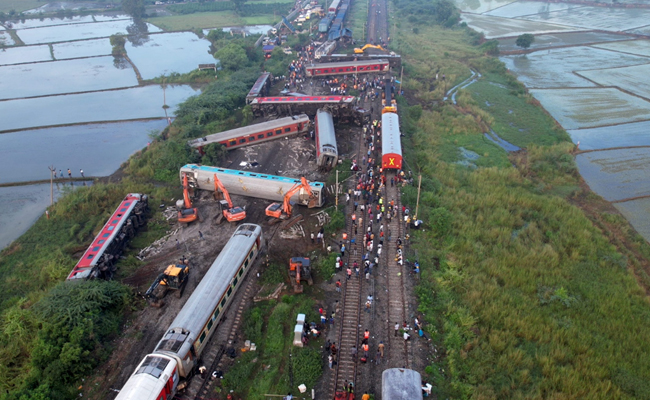 Passengers of accident hit express train left for Darbhanga by special train, says railway