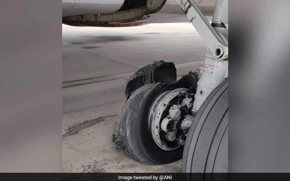 Post-tyre burst, SpiceJet flight from Dubai lands safely in Jaipur