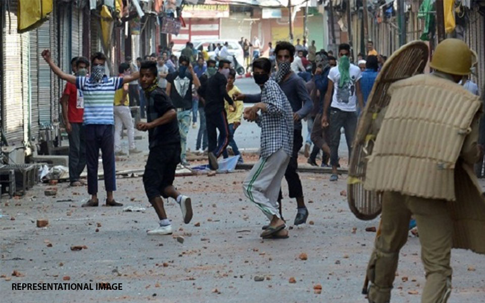 Civilian injured in clashes with security forces in J&K